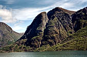 Norvegia, la regione dei fiordi, vedute durante la gita in battello lungo l'Aurlandsfjord e il Noeroyfjord.